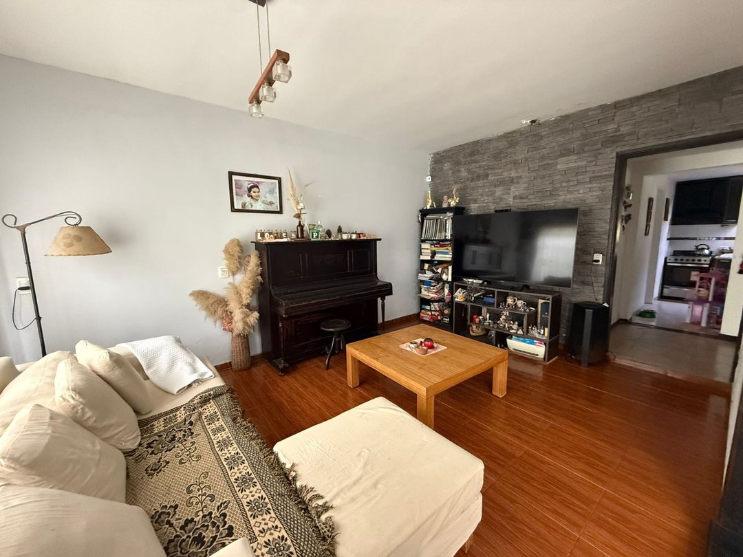 VENTA CASA 4 AMB C/PILETA APTA CREDITO DEL VISO