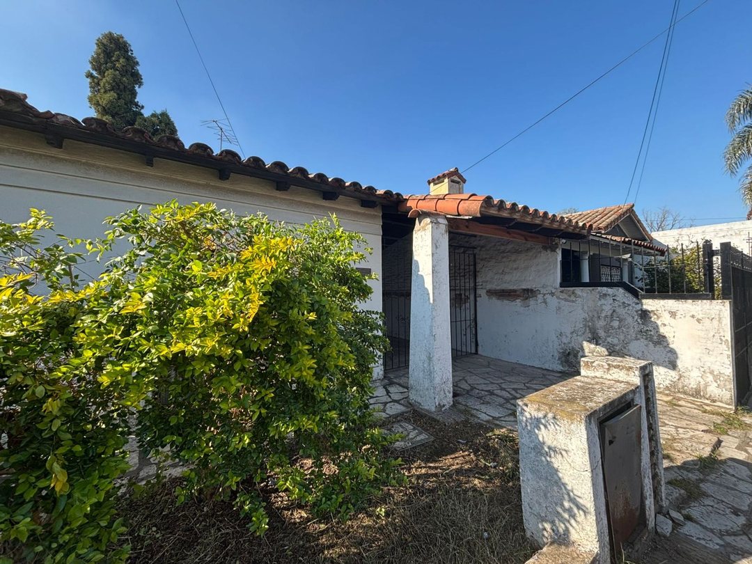VENTA CASA A REFACCIONAR PALOMAR MORON