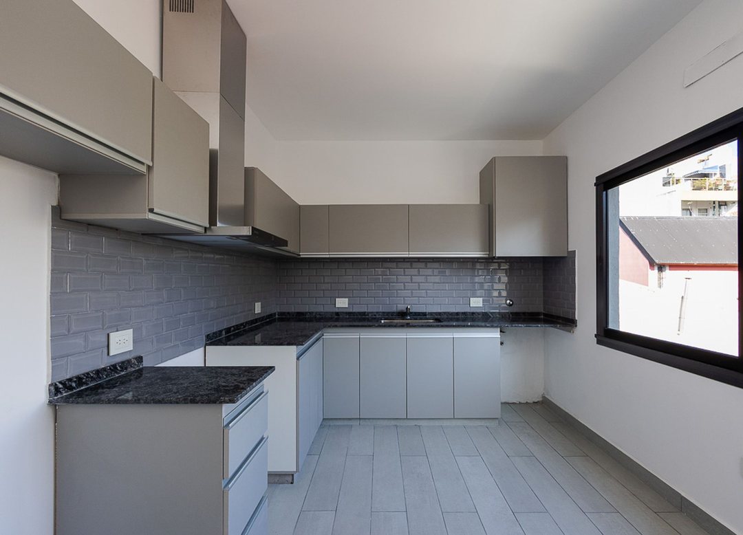 Depto 2 ambientes en duplex con Cochera y Terraza