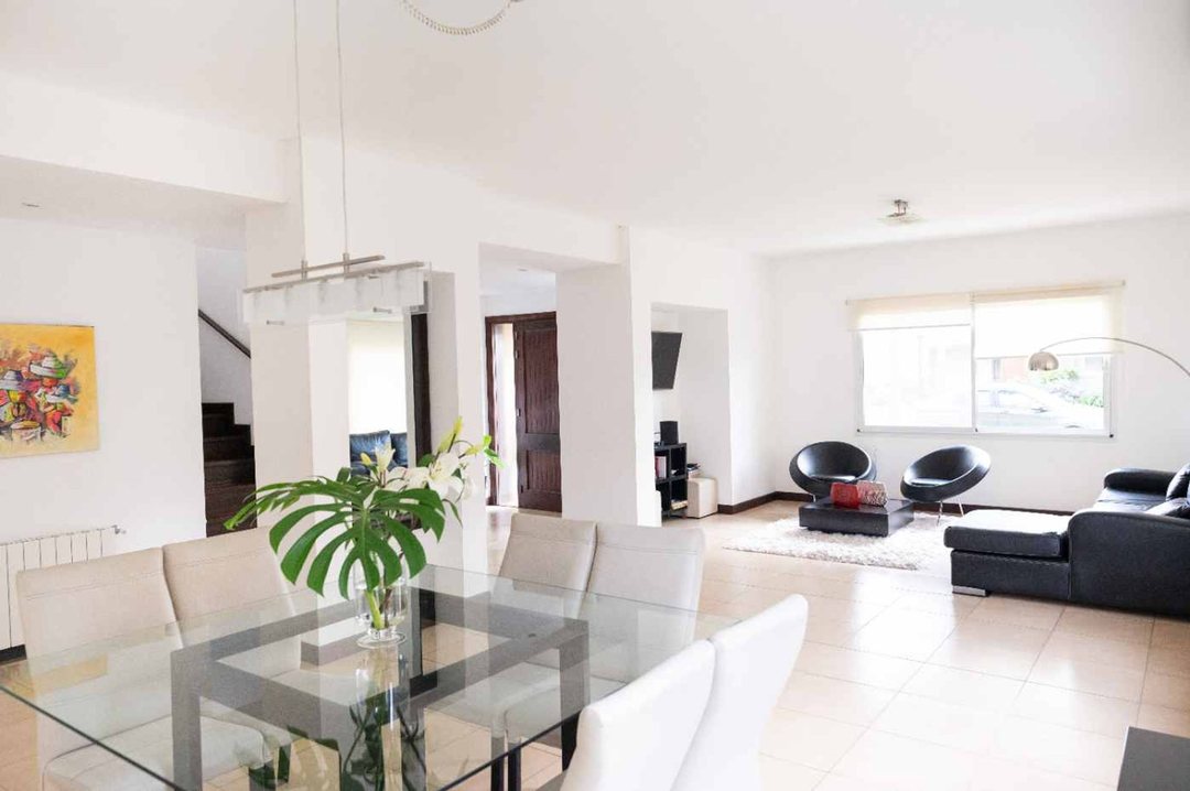 VENTA CASA CADAQUES tres dormitorios APTA CREDITO