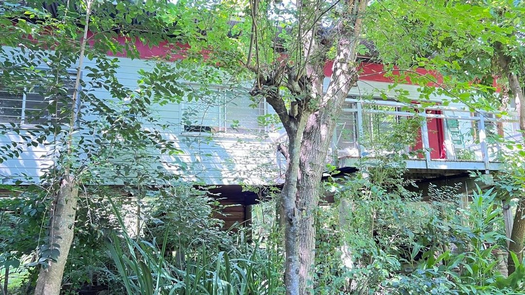 CASA EN VENTA CON MUELLE EN EL CANAL ROMPANI,DELTA