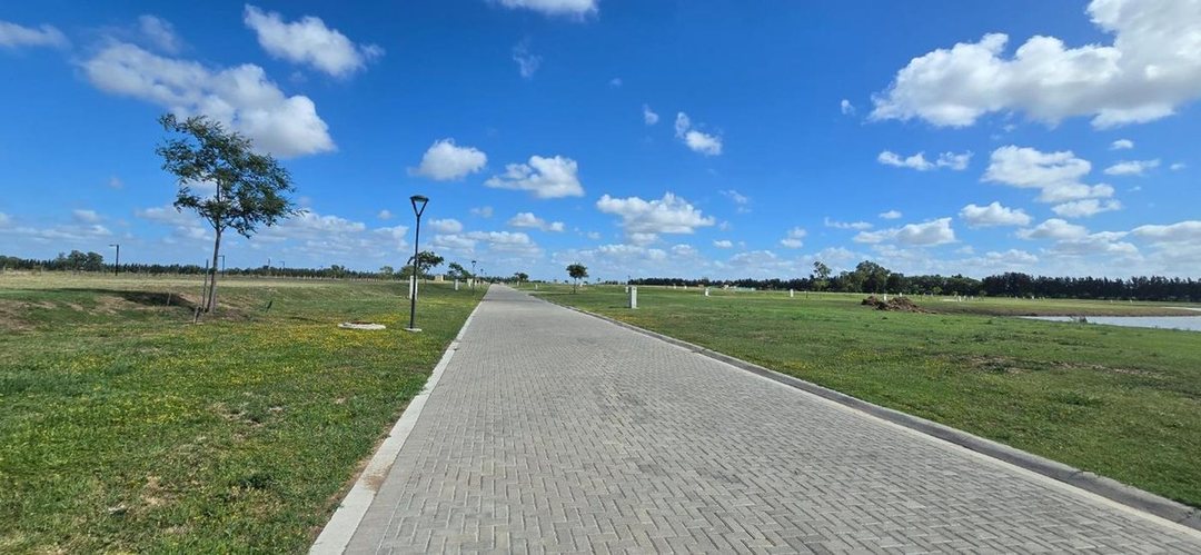 Lote de 602 m² en Las Victorias - CANNIING