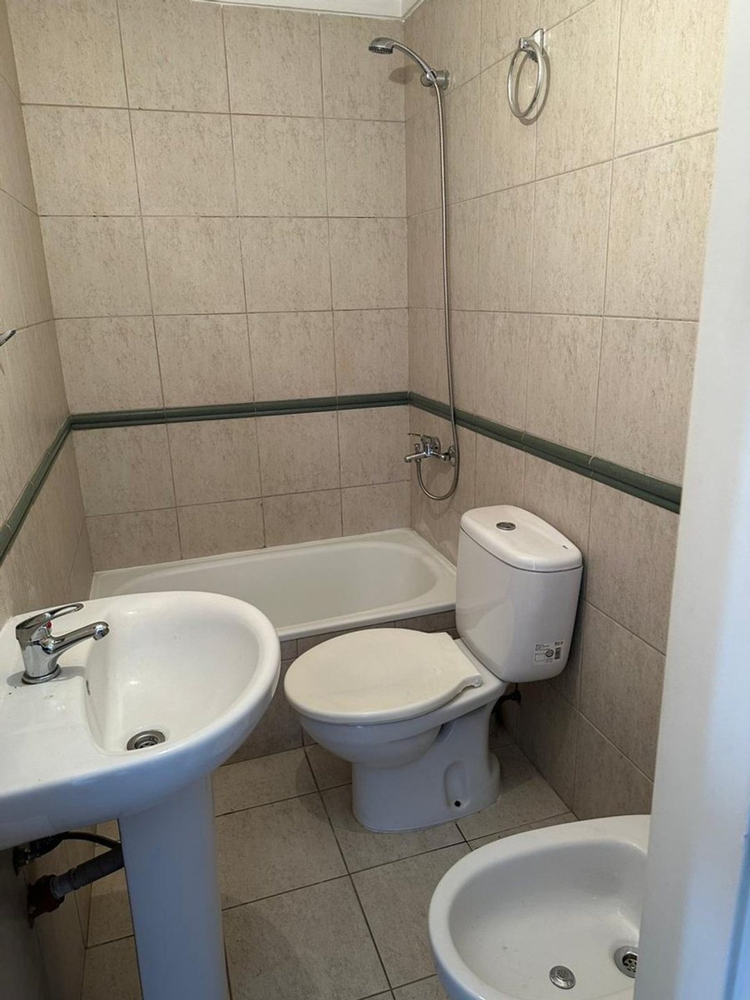 MONOAMBIENTE EN ALQUILER-EXCELENTE UBICACION