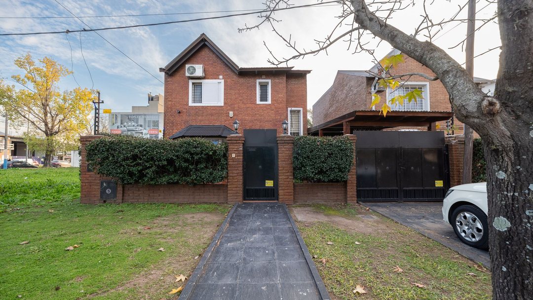 CASA EN VENTA 2 DORMITORIOS FISHERTON ROSARIO