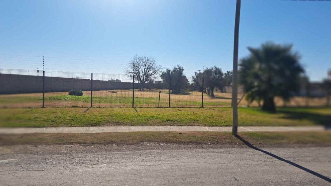 LOTE 2500M2 IDEAL CENTRO COMERCIAL STRIP CENTER