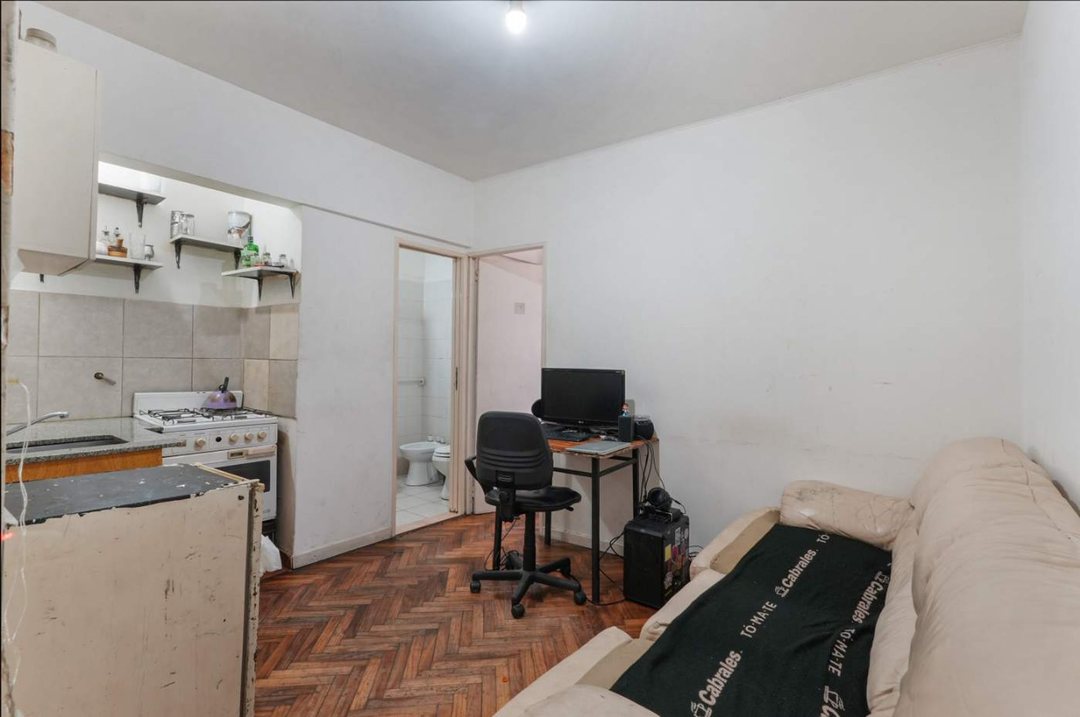 VENTA 2 AMBIENTES CON RENTA EN ABASTO