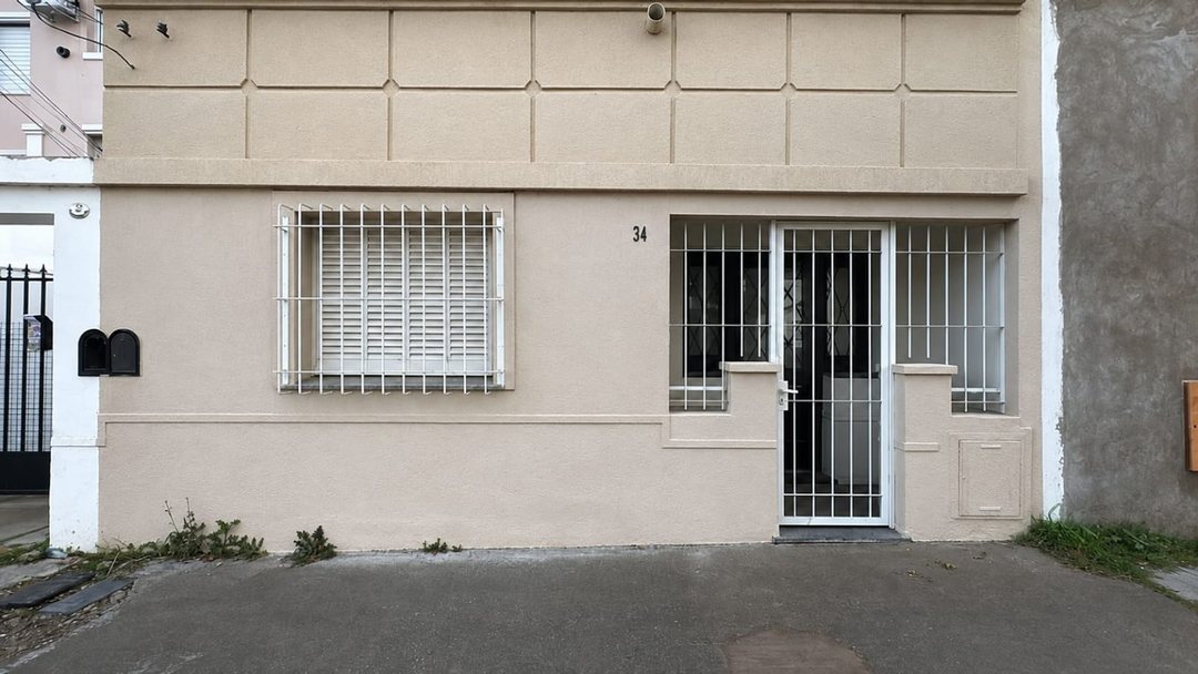 CASA REFACCIONADA NAPOSTA