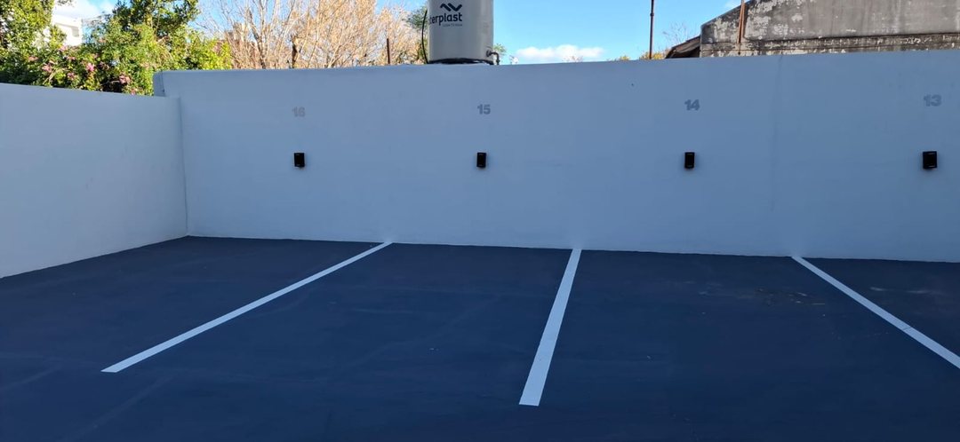 COCHERA DESCUBIERTA EN VENTA