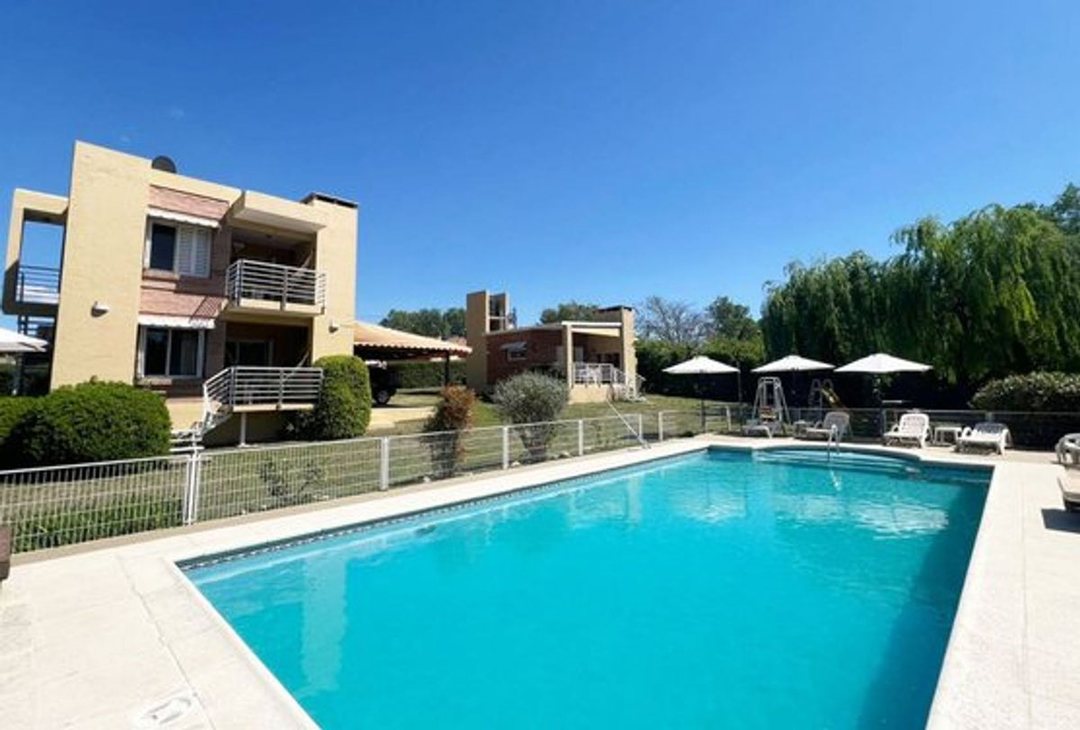 VENTA COMPLEJO 3 CABAÑAS AMOBLADAS LOS REARTES