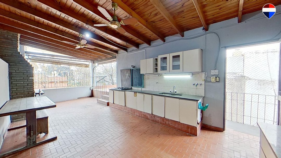 CASA 4AMB VENTA FLORES QUINCHO PARRI PATIO TERRAZ