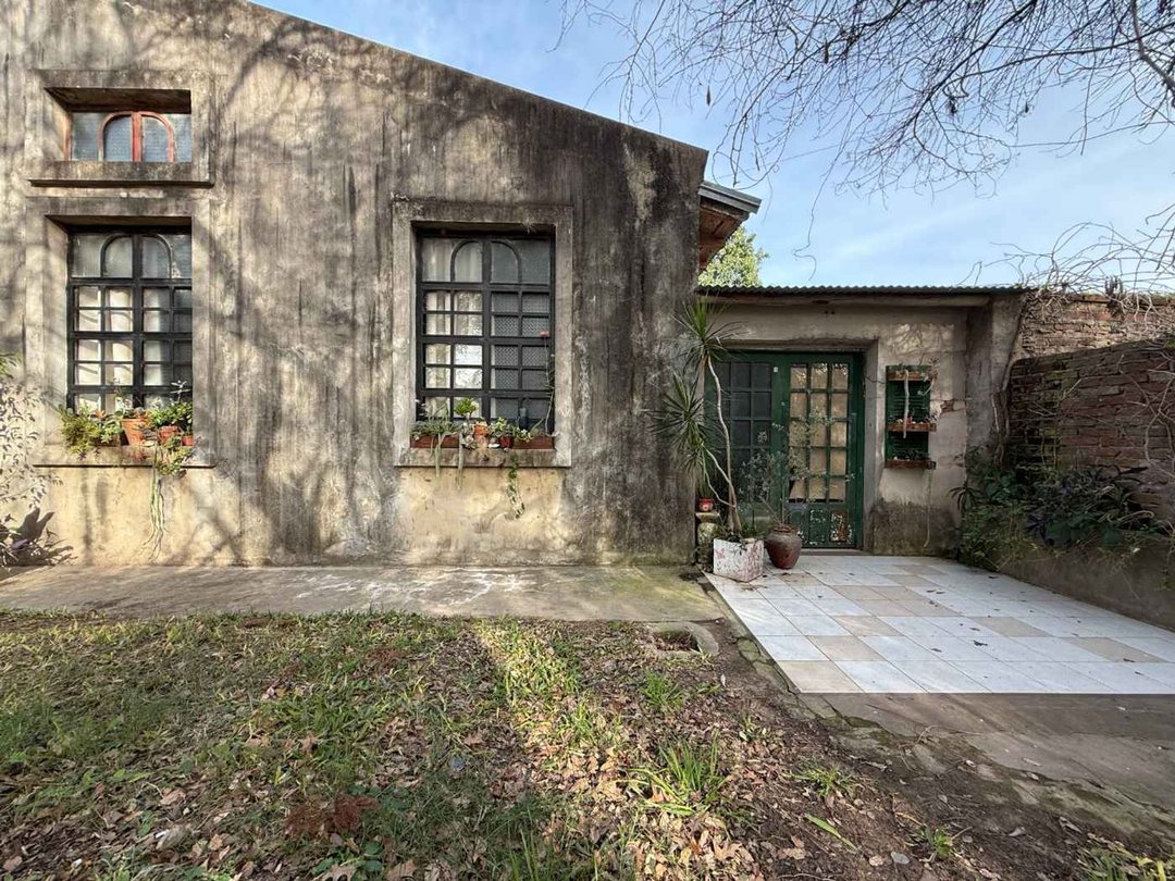 Remax VENDE casa de 3 dormitorios en Santo Tome.