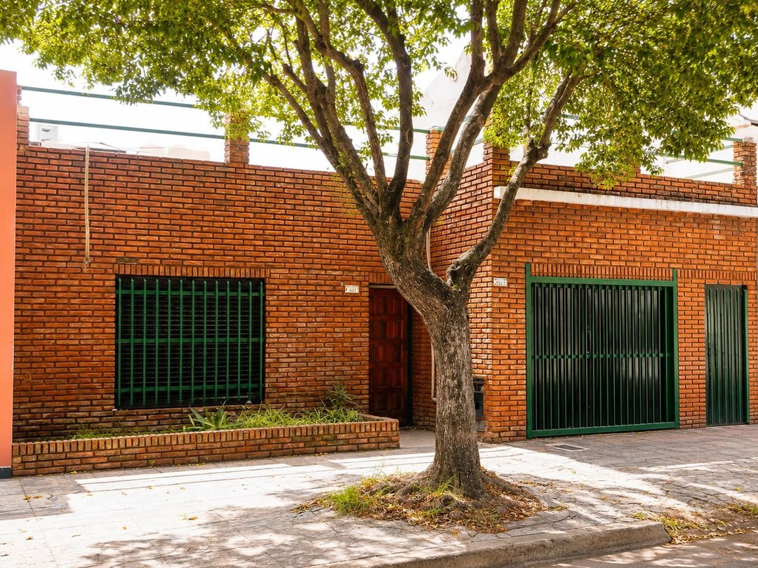 Venta casa 4 amb Jose L Suarez cochera fondo libre