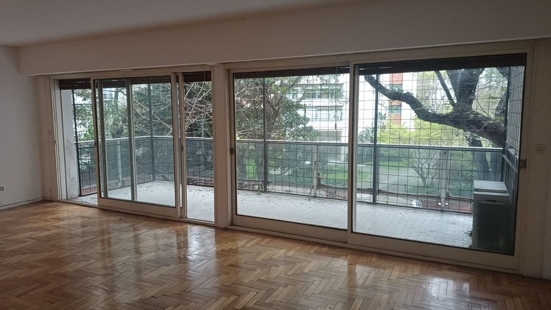 VENTA PISO 3 AMB C/DEPEND. + COCHERA PALERMO CHICO