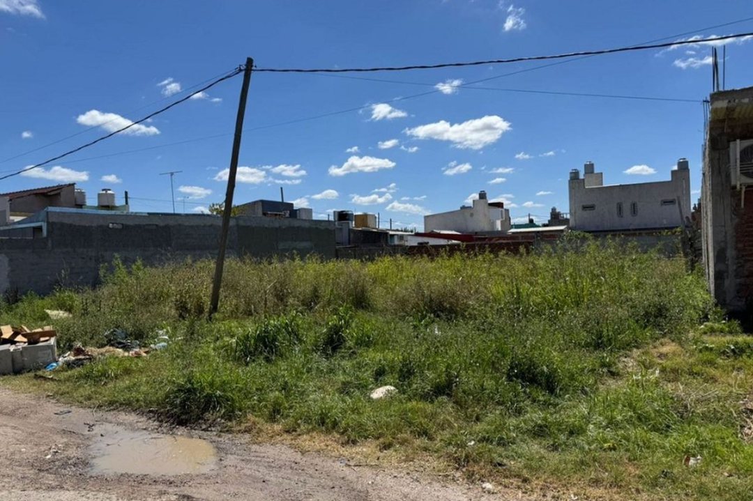 LOTE EN VENTA BERISSO 300 M2