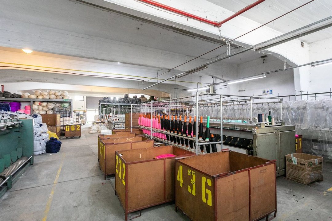 IMPORTANTE INMUEBLE COMERCIAL/INDUSTRIAL V. DEVOTO