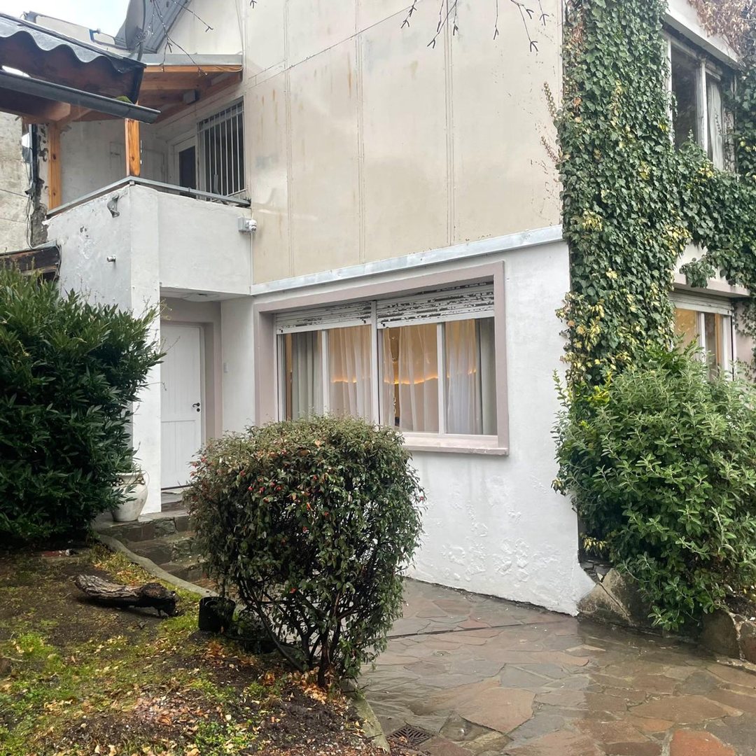 Se vende casa grande en Barrio Belgrano