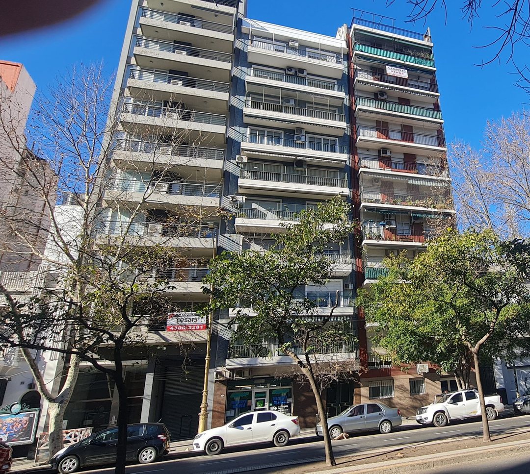 Venta Departamento 3-4 Amb Depend.  Barrracas CABA