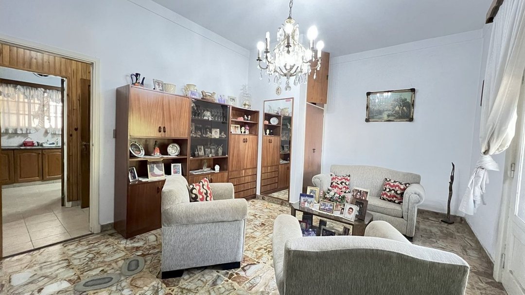PH VENTA 5 AMBIENTES CON DOS LOCALES Y QUINCHO