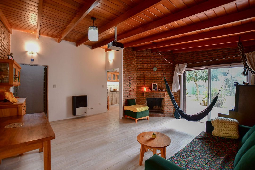 CASA VENTA LA PLATA 3 DORMITORIOS PARQUE COCHERA