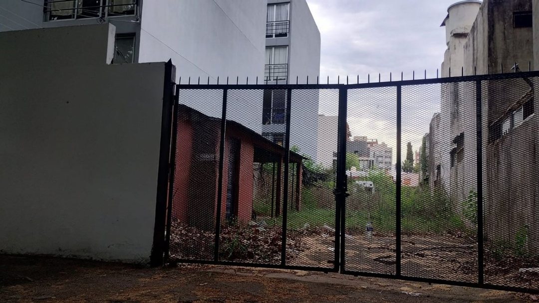LOTE CENTRICO EN MORON