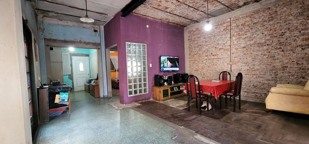 VENTA CASA 3 AMBIENTES EN LANÚS CON COCHERA