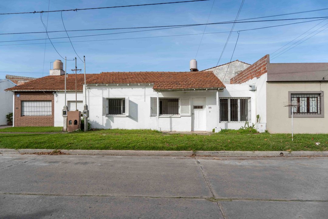 CASA 4 AMB A RECICLAR