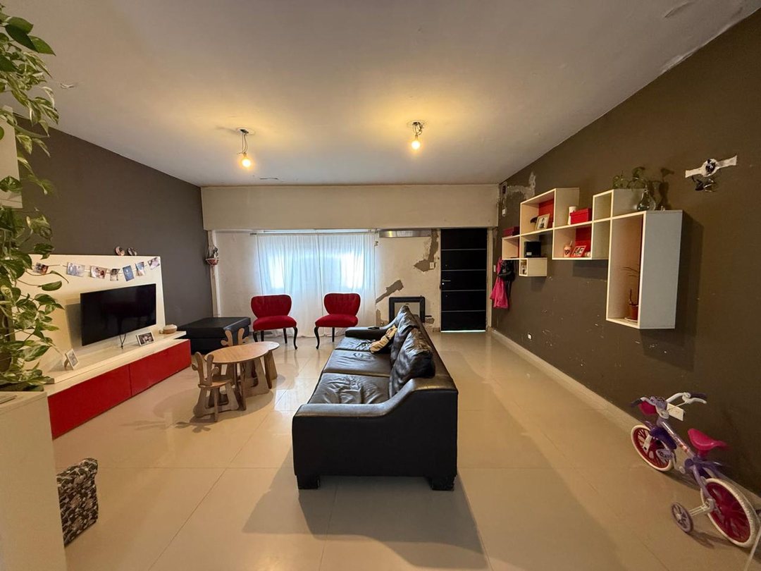 MODERNA CASA 5 AMBIENTES EN MARTÍNEZ + DPTO
