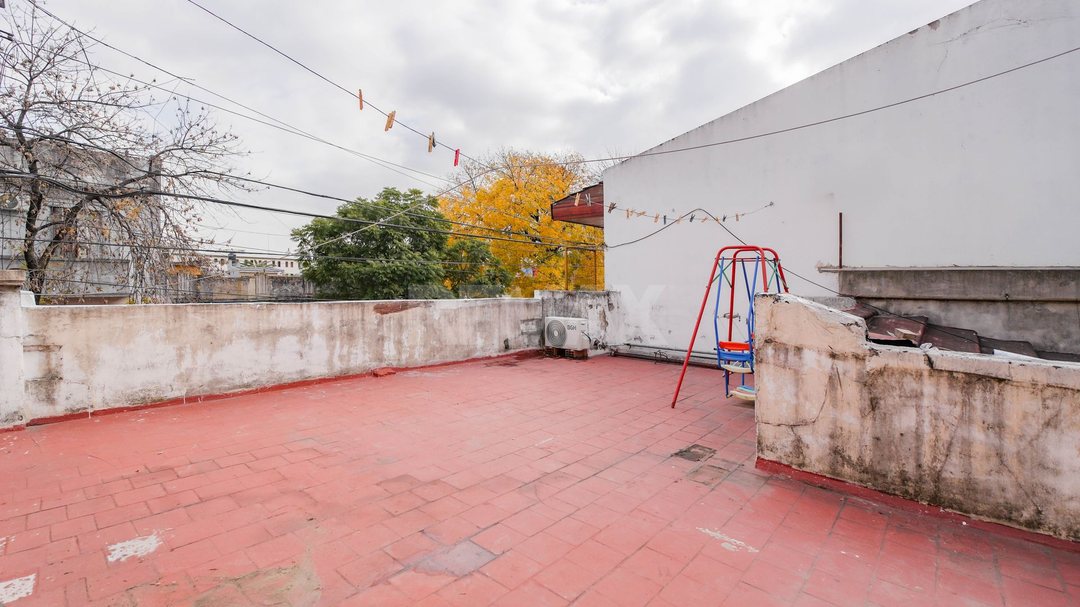 VENTA CASA LOTE PROPIO FLORES - OPORTUNIDAD - LOTE
