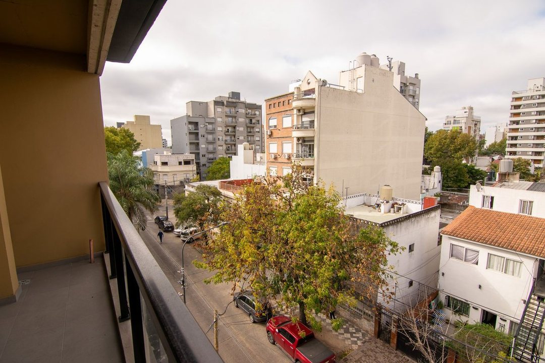 VENTA DEPTO 2 AMB CASEROS BALCON ESTRENAR FINANCIA