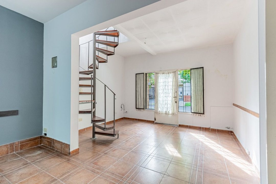 PH 3 AMBIENTES EN VENTA EN RAMOS MEJIA CON TERRAZA