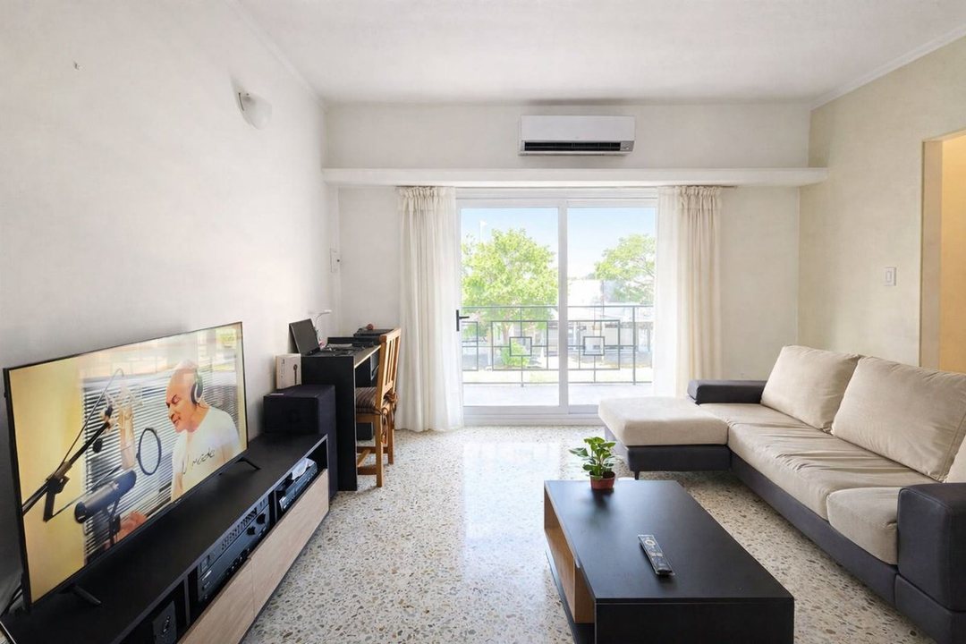 DEPTO EN VENTA 4 AMB LANÚS CON PATIO APTO CREDITO
