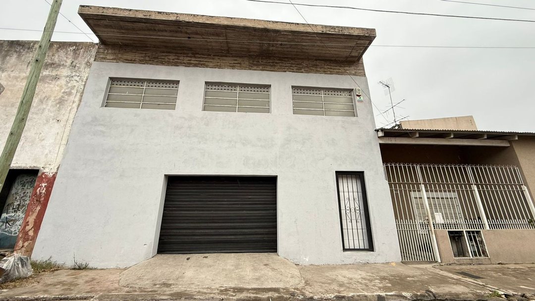 DEPOSITO EN ALQUILER LANUS OESTE, 180M2