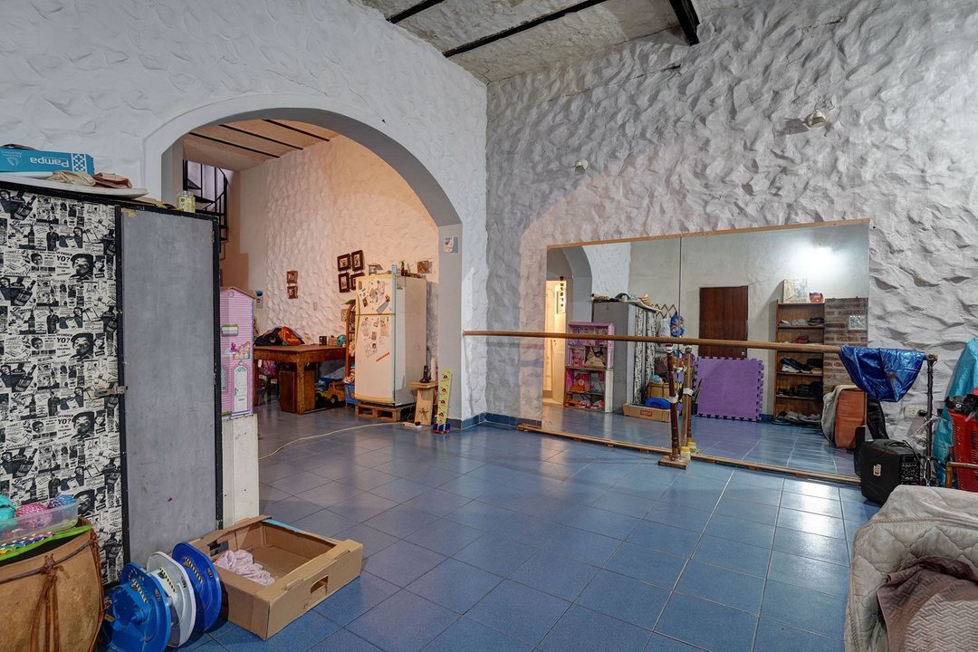 Venta Casa 4 ambientes Parque Chacabuco