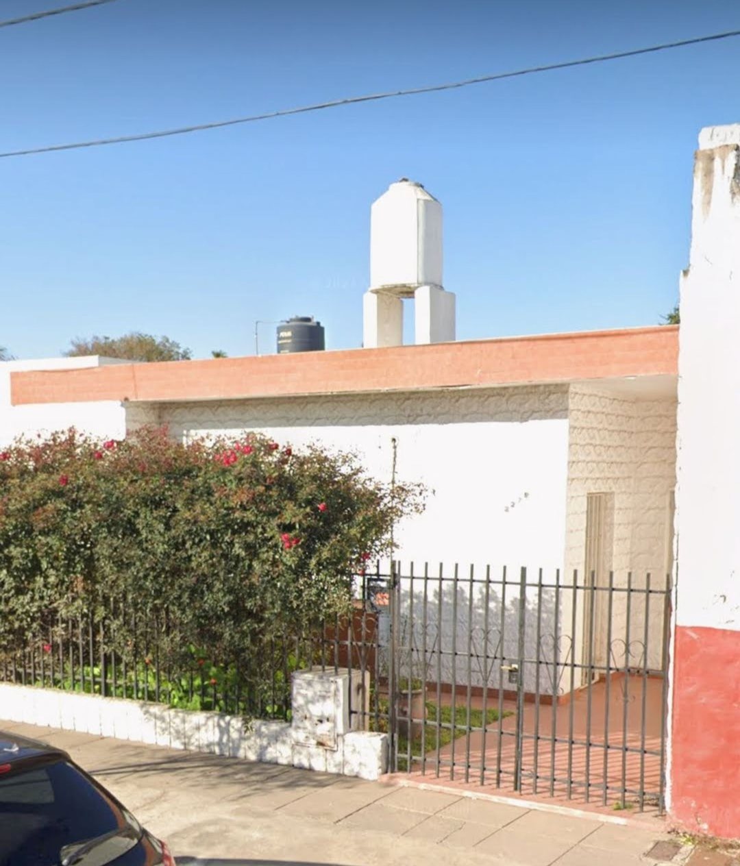 VENTA CASA 3 DORMITORIOS EN BARRIO SAN MARTIN
