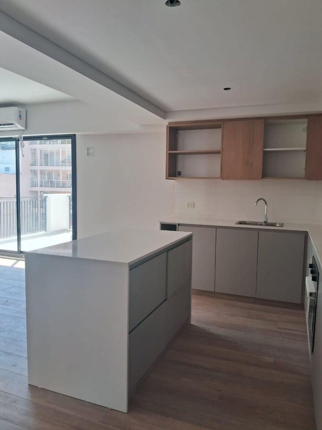 Exclusivo 3 ambientes en Caballito balcon parrilla