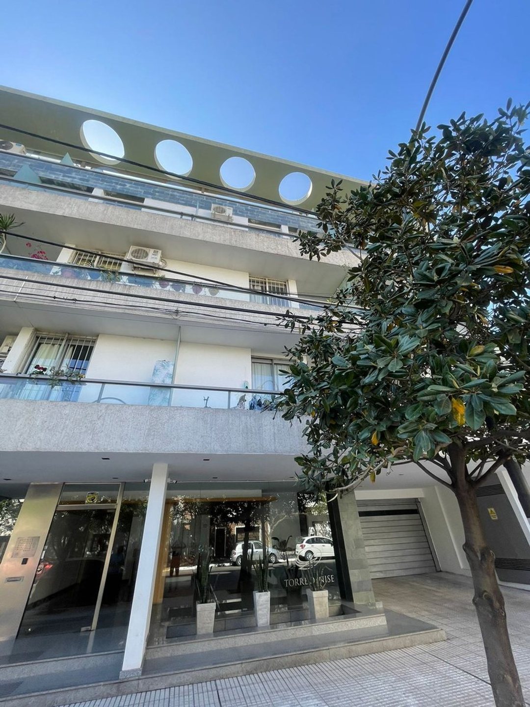 DEPTO 2 DORM COCHERA EN Bº GENERAL PAZ AMENITIES