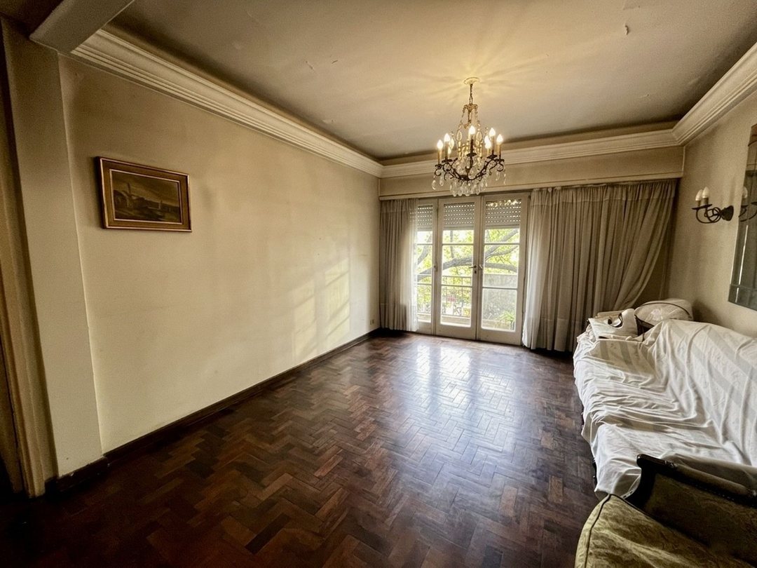 PH 4 AMB EN VENTA ALMAGRO C/BALCÓN AL FRENTE
