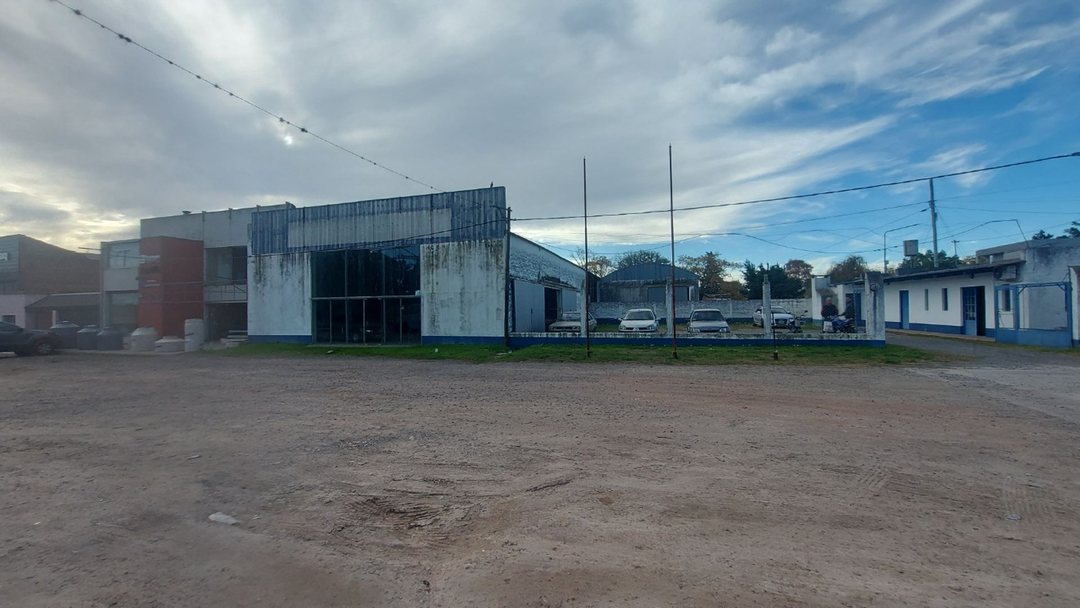 GALPÓN COMERCIAL EN VENTA EN ARRECIFES