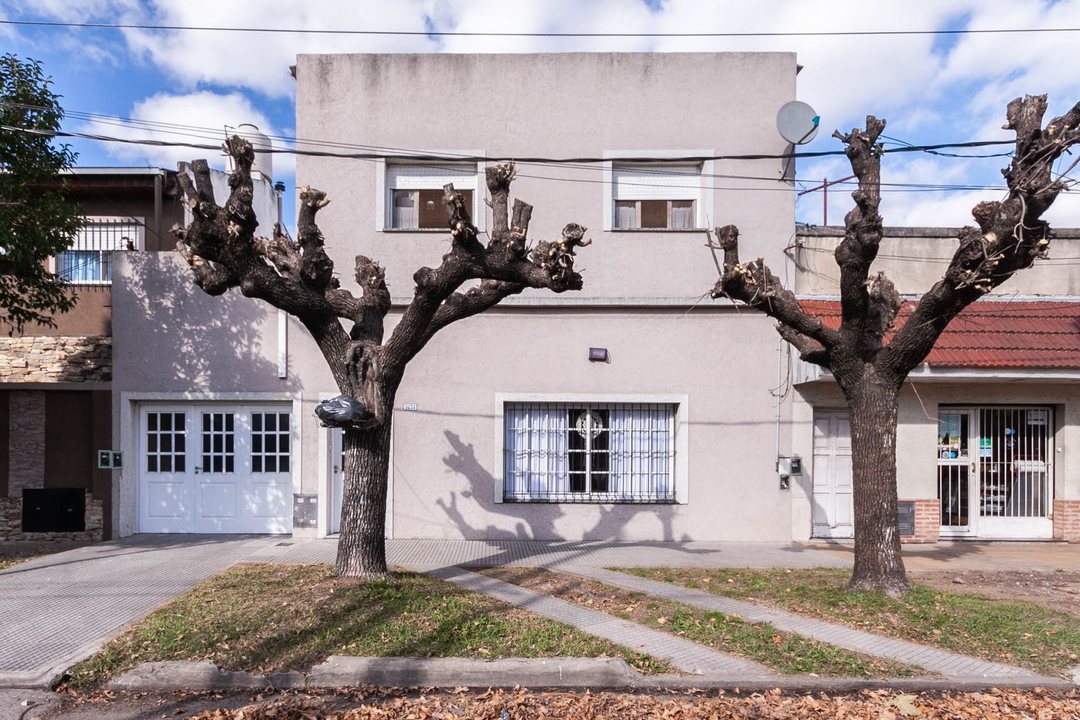 VENTA CASA 3 AMB PATIO PILETA QUINCHO GARAGE