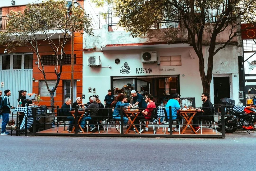 # VENDO FONDO DE COMERCIO GASTRONÓMICO – ALMAGRO