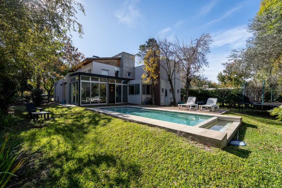 Casa de 5 amb en venta en FIncas del Lago Escobar