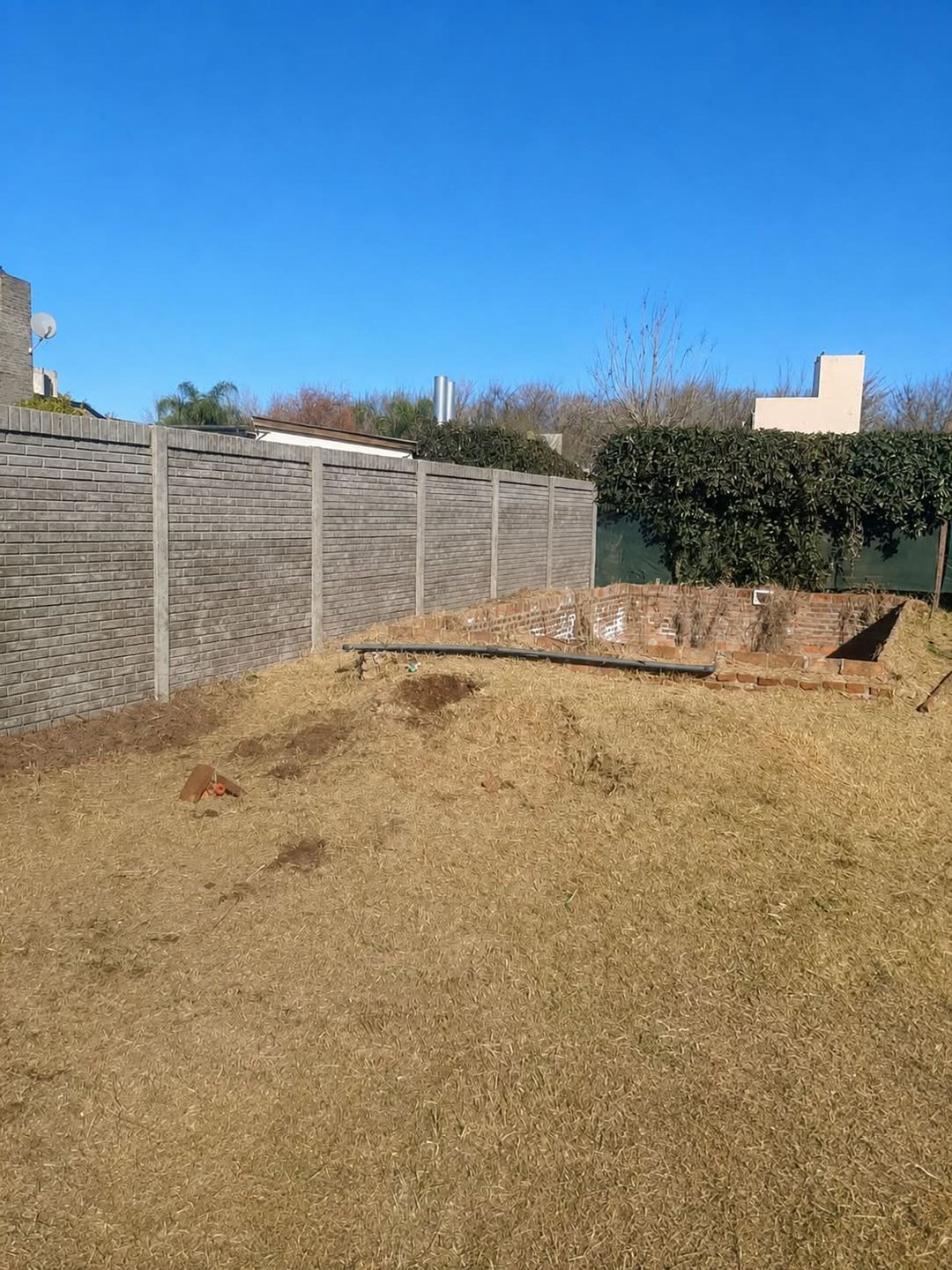 VENTA LOTE  EN FUNES 217M2