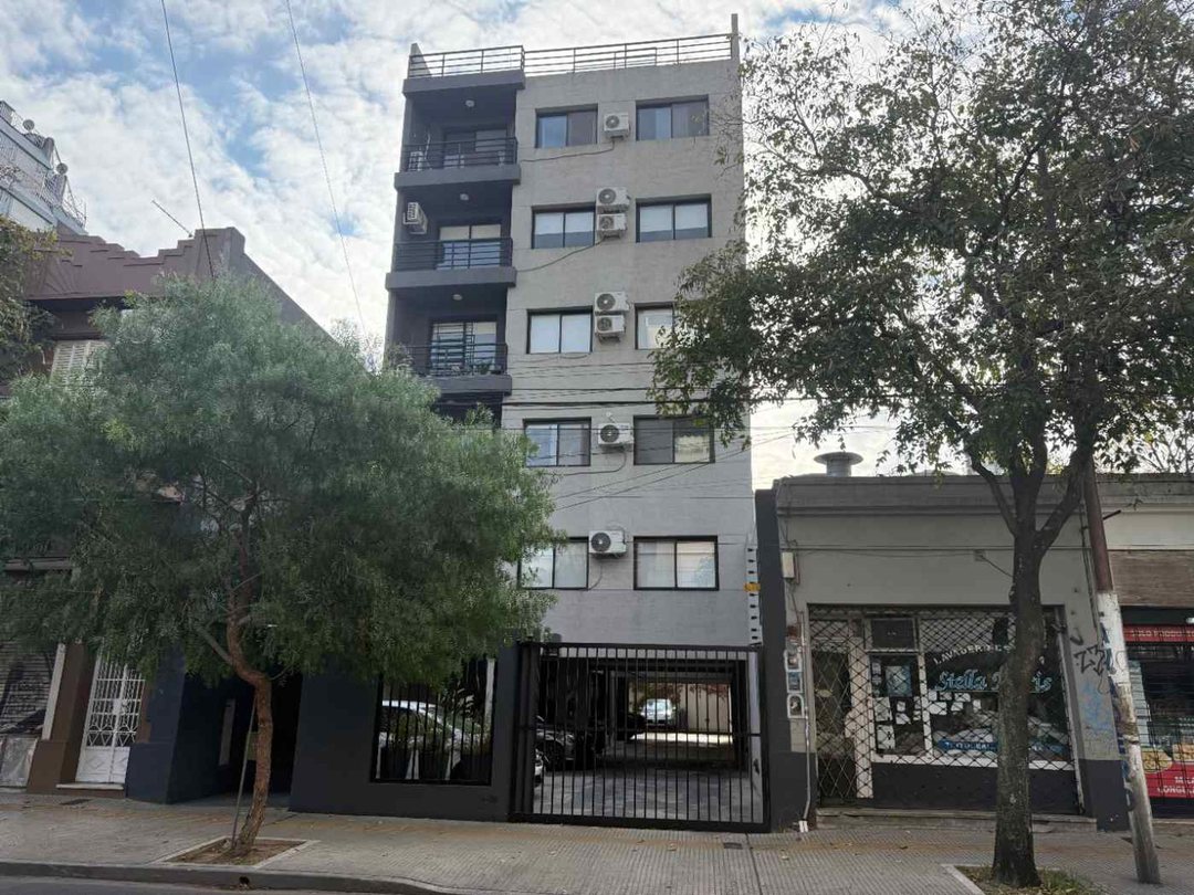 Venta-Depart Florida Mitre, 3 ambientes, cochera