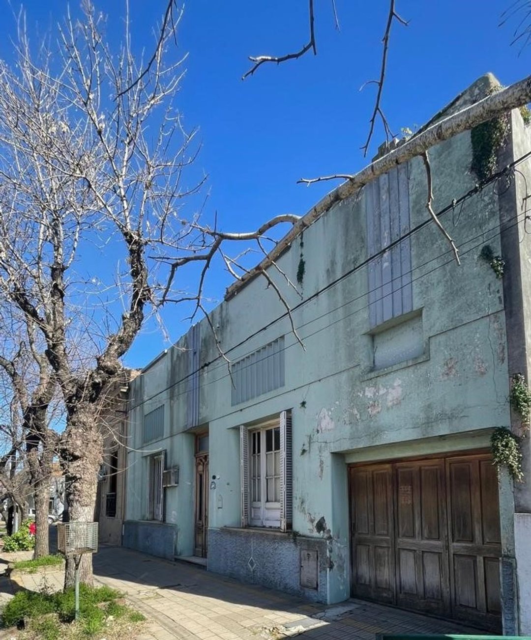 CASA EN VENTA EN 9 DE JULIO CON PILETA