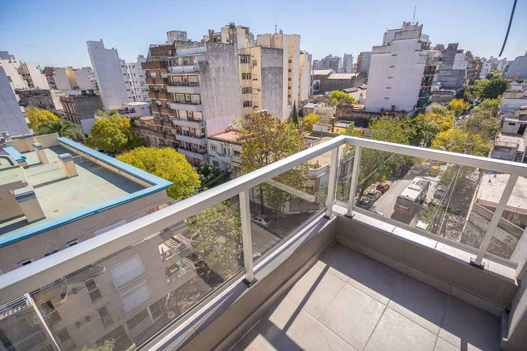 VENTA 2 AMB BOEDO DÚPLEX 2 BALCONES ESCRITORIO