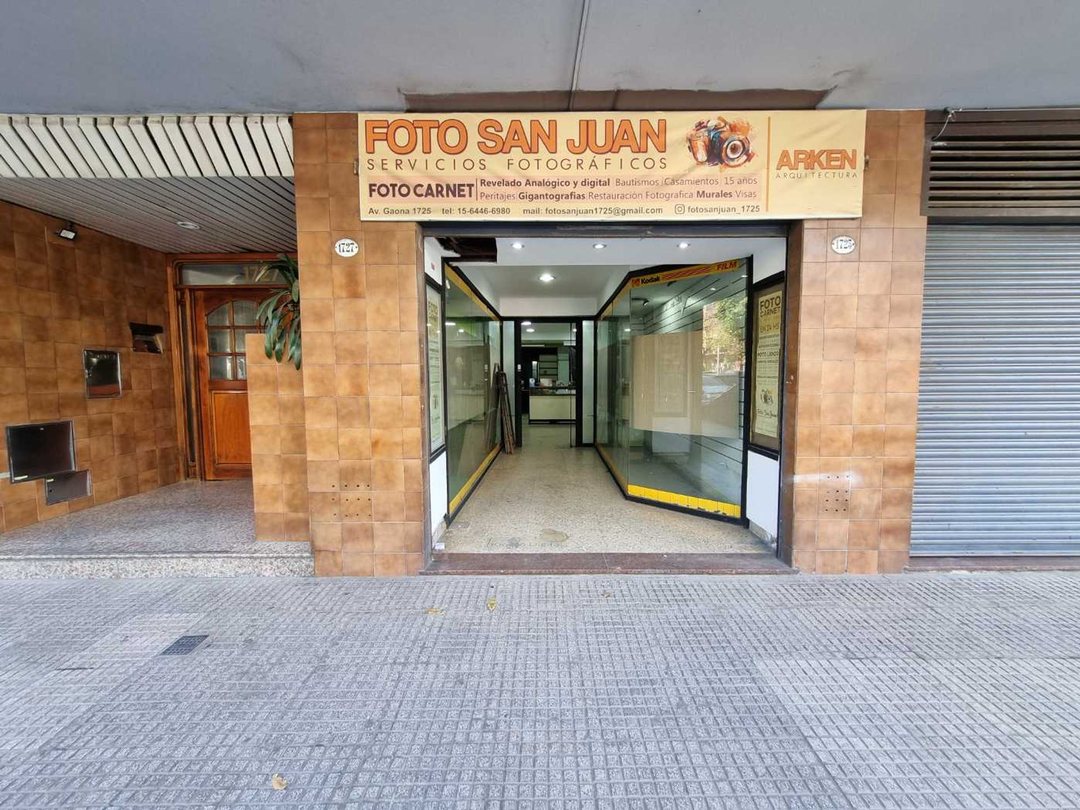 Local Comercial al frente Venta Caballito