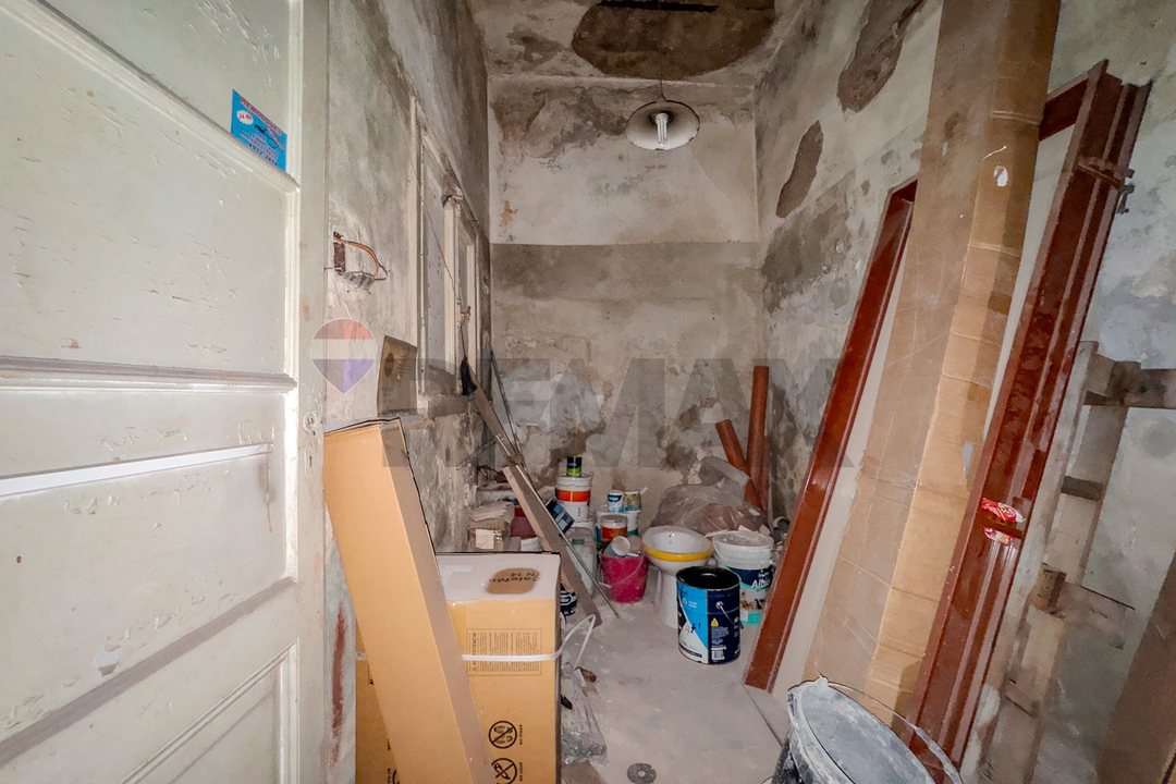 VENTA PH 2 amb C/ PATIO A REFACCIONAR EN BOEDO