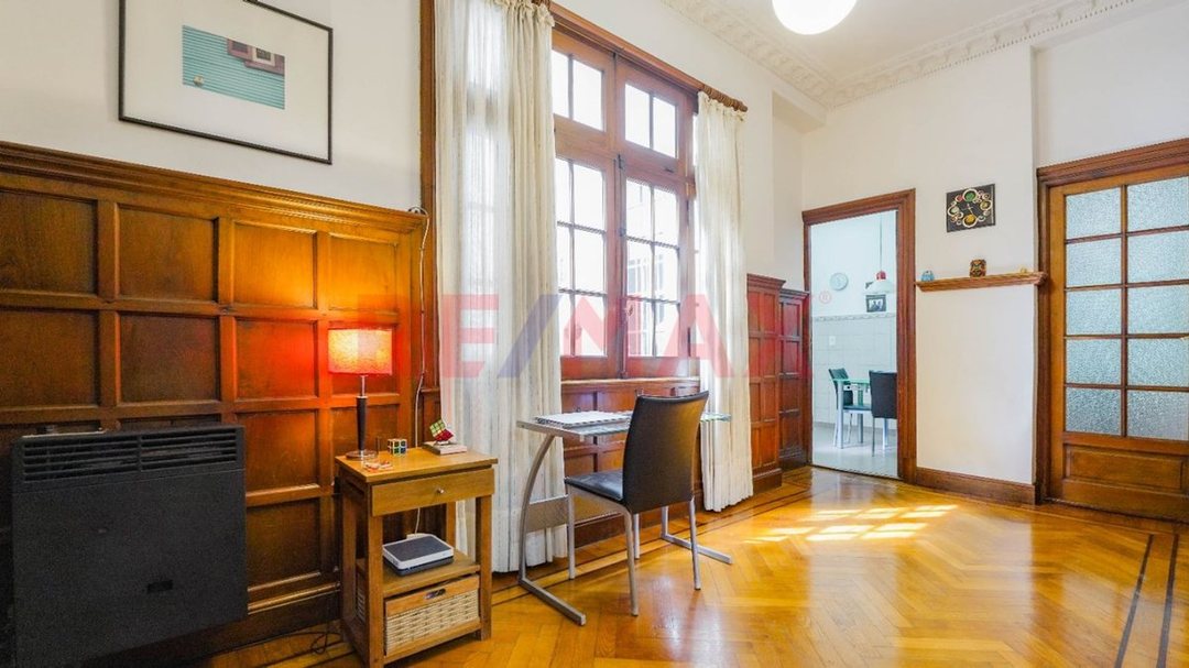 VENTA DEPTO 4 AMBIENTES . MONSERRAT. EDIF DEL ARCO