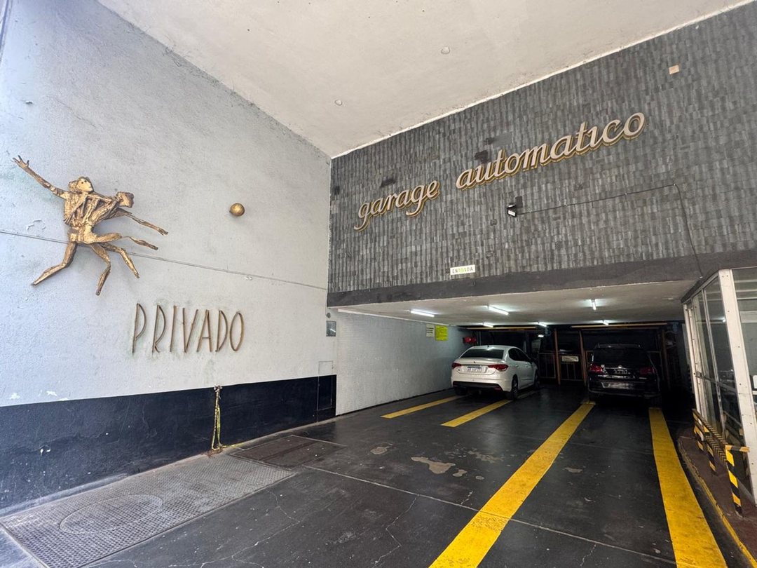 Amplia cochera a la venta en pleno Microcentro !!!