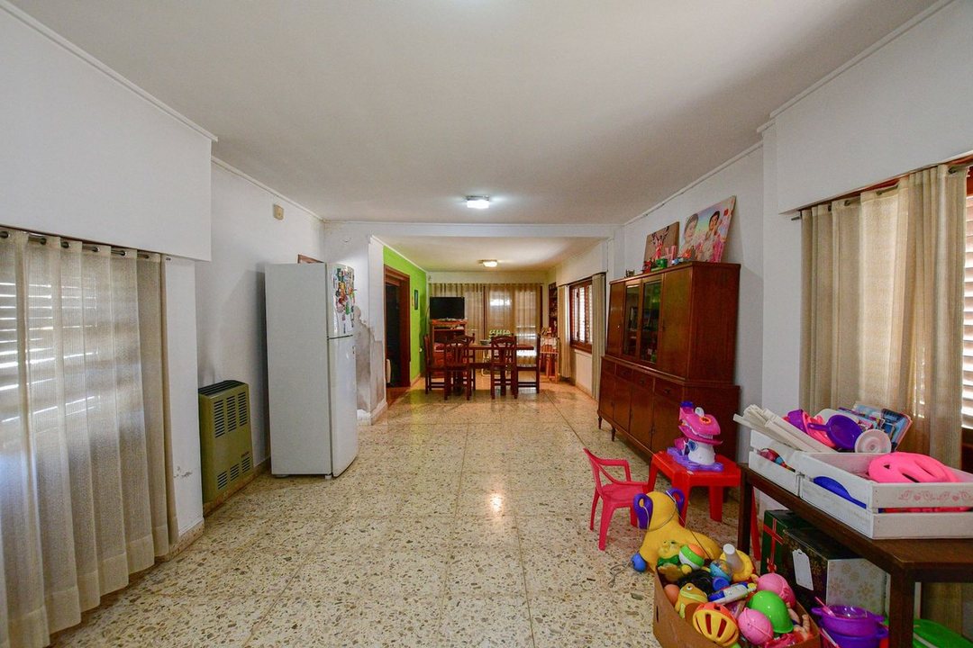 CASA EN VENTA ENSENADA2 DORMITORIOS CON PARQUE